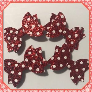 ❣️NEW❣️2/$10 Sparkling Polka Dot Hair Clips❣️